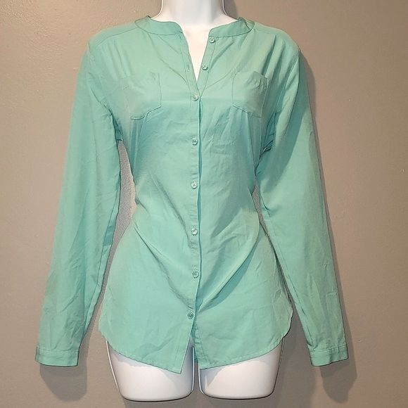 Van Heusen Studio Seafoam Green Button Up Blouse Size XS - Picture 1 of 4